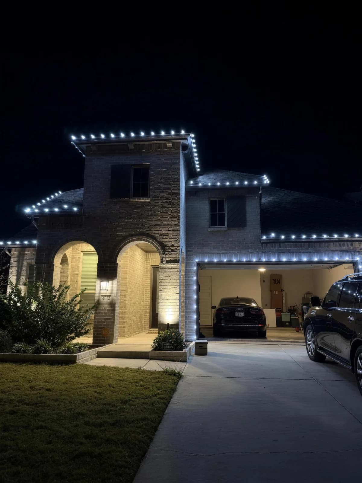 Custom holiday lighting installed by Pursuit (12 of 57)