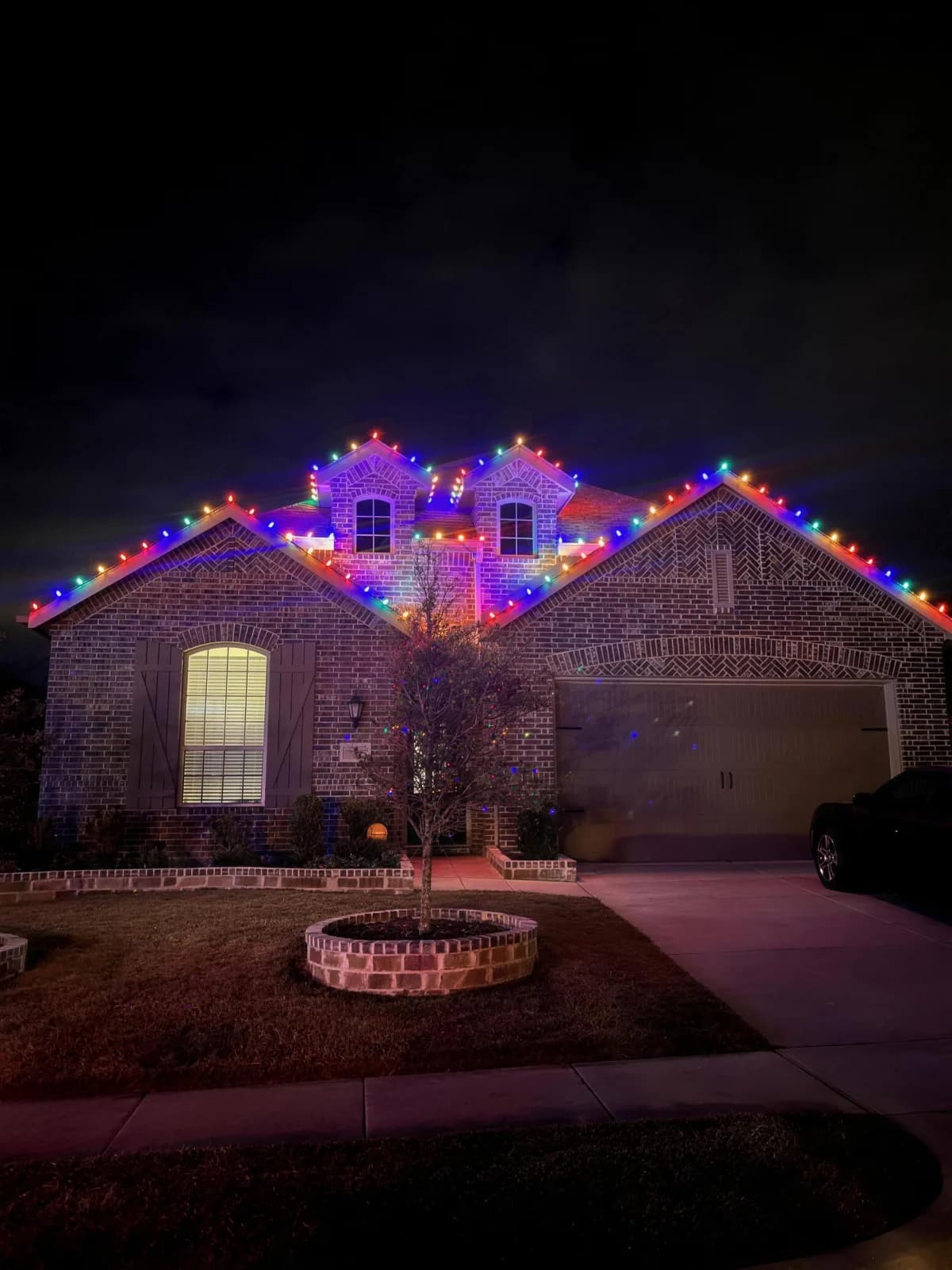 Custom holiday lighting installed by Pursuit (44 of 57)