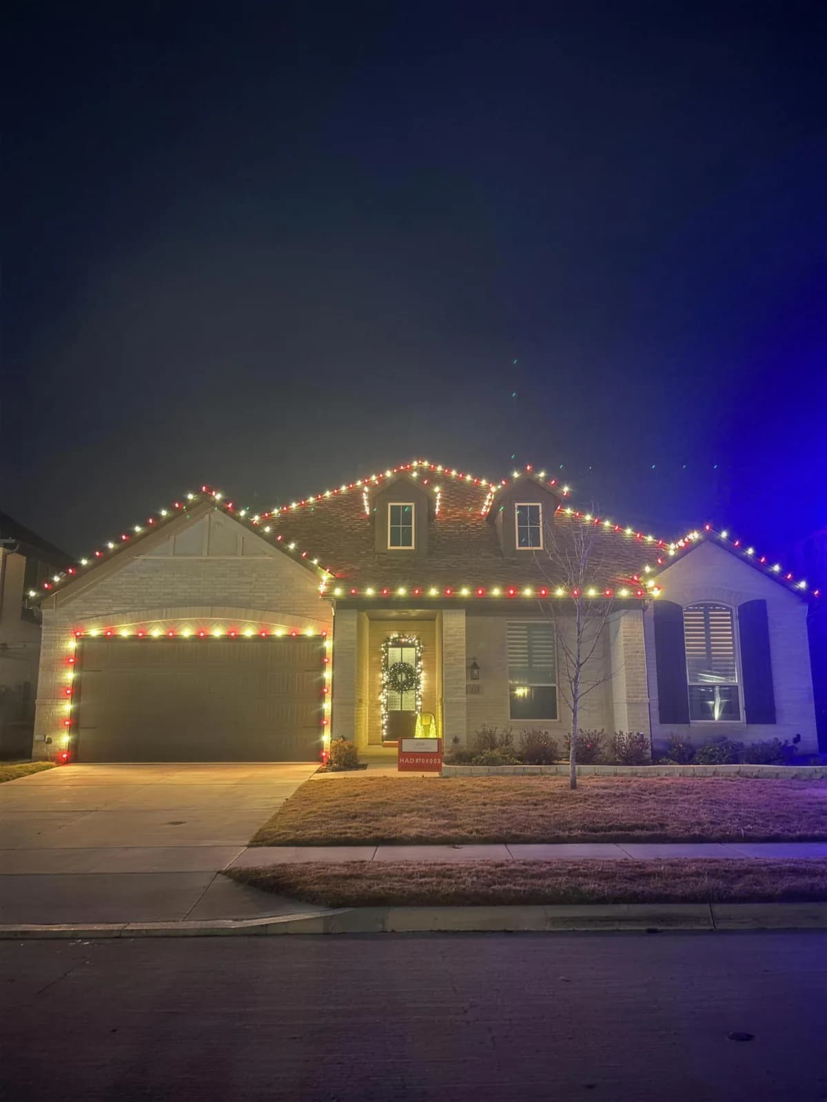 Custom holiday lighting installed by Pursuit (46 of 57)