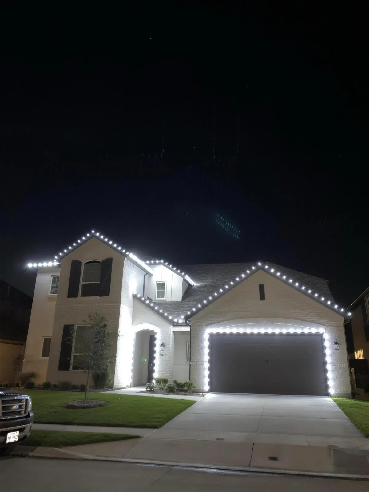 Custom holiday lighting installed by Pursuit (54 of 57)
